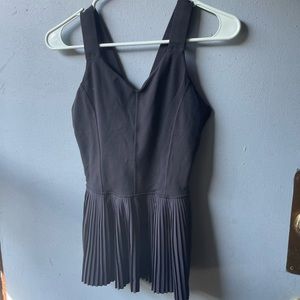 size 4 LuLulemon Black top